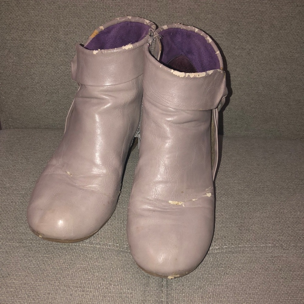 Best wedge ankle boots I’ve ever owned.  They are truly one of a kind!